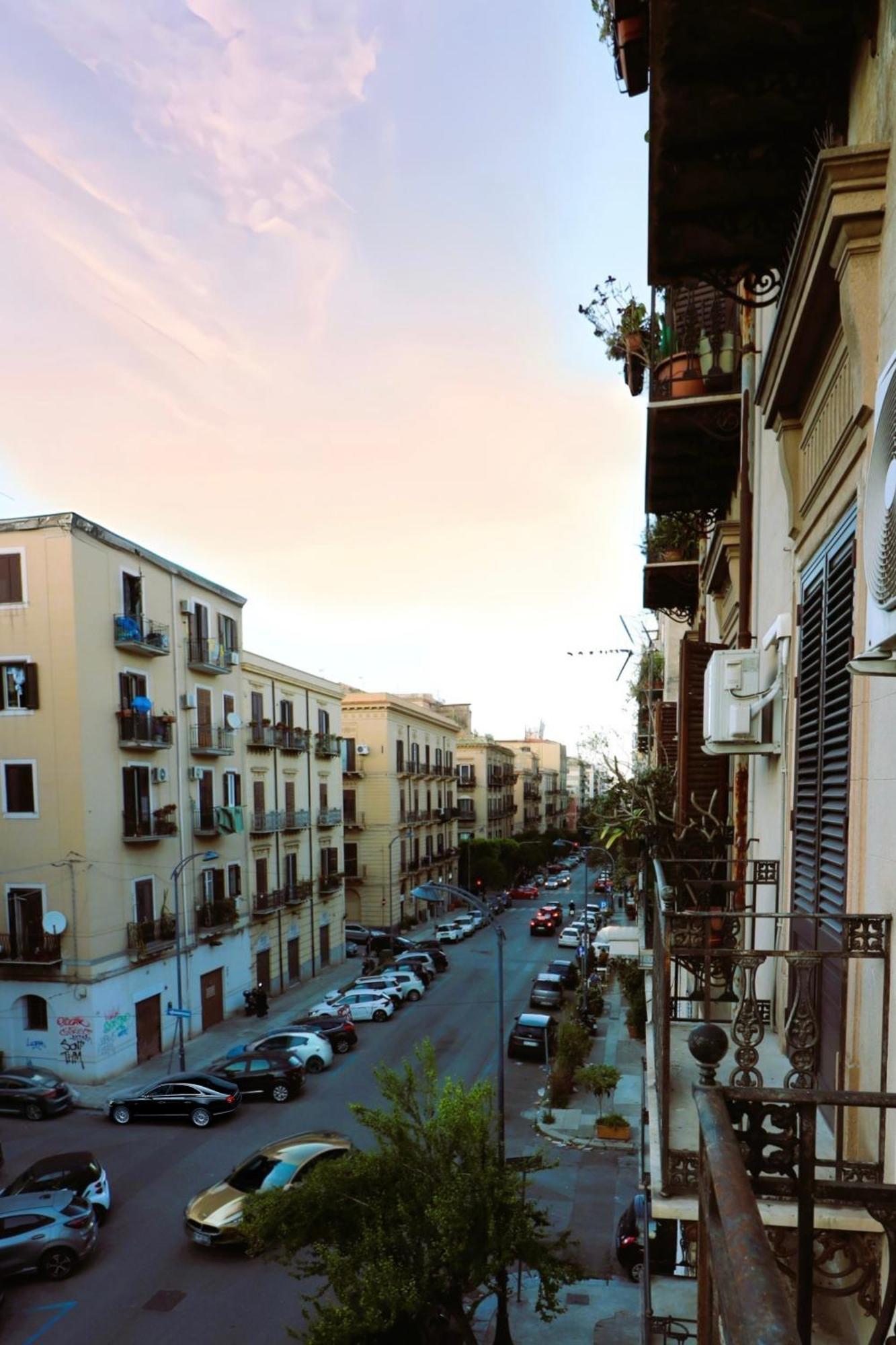 Area 52 Storia Ed Eleganza Vicino Ai Teatri Palermo Luaran gambar